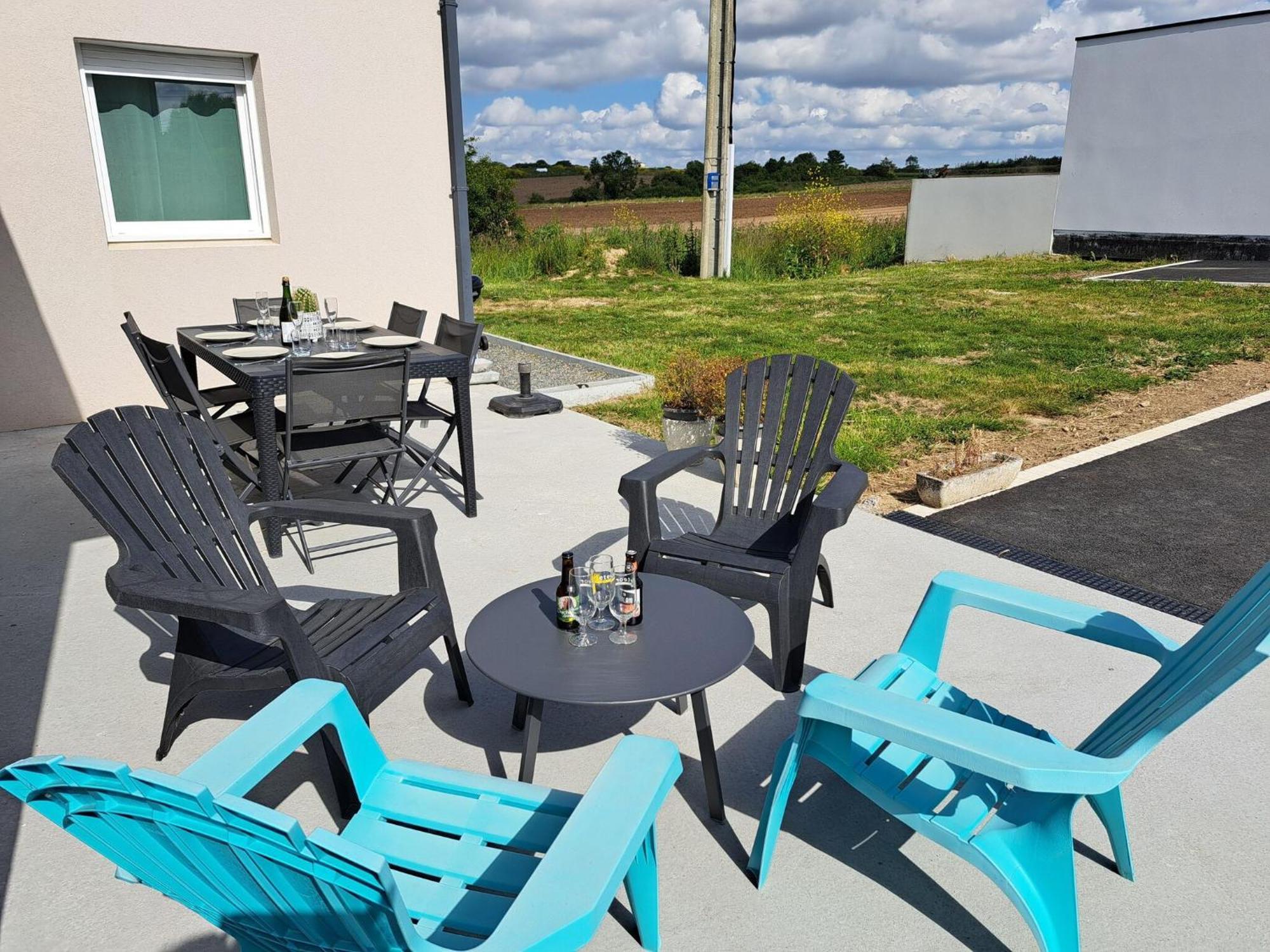 Single Storey Holiday Home In Cléder Eksteriør bilde